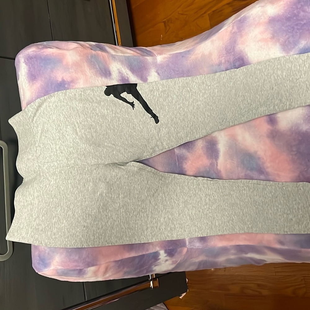 Girls Jordan tights
